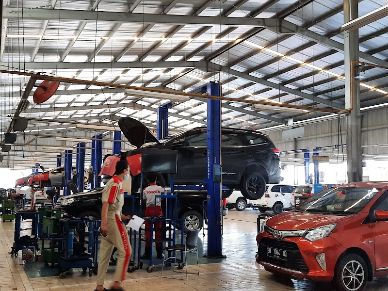 BENGKEL AGUNG TOYOTA HARAPAN RAYA (0) in Kota Pekanbaru