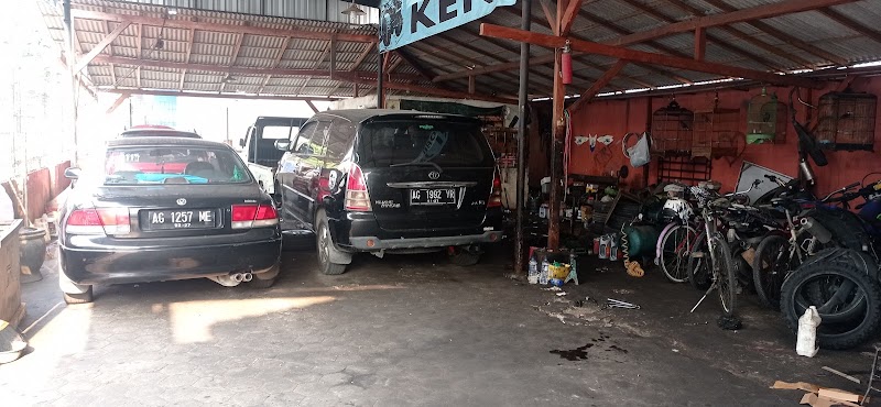 BENGKEL MOBIL KENARI JAYA (0) in Kota Blitar