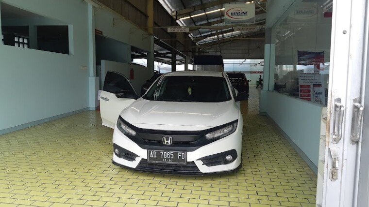 Honda Bintang Adi Sucipto (0) in Kota Surakarta