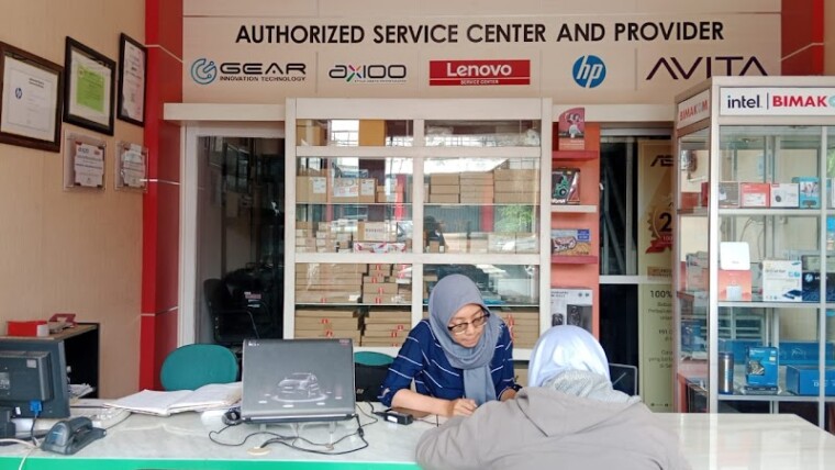 SERVICE CENTER IT MADIUN (BIMAKOM) (0) in Kota Madiun