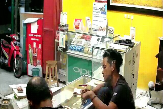 Service Handphone dan laptop (0) in Kota Blitar