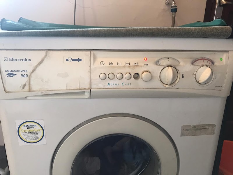 Servis mesin cuci electrolux (0) in Kota Makassar