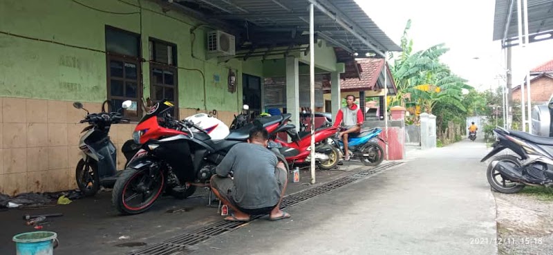 Bengkel Motor Hm Mbareng (0) in Kab. Kudus