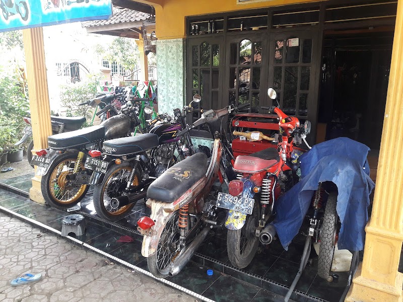 Bengkel motor Injeksi Honda Dan Yamaha ( Bengkel Sumber Berkah tyo) (0) in Kota Pekalongan