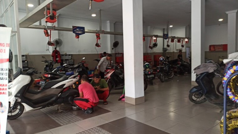 Dealer 2S (Service & Sparepart) Yamaha Citra Selaras Baubau (0) in Kab. Buton Selatan