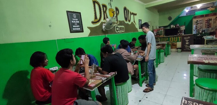 Drop Out Coffee (0) in Pabean Cantian, Kota Surabaya