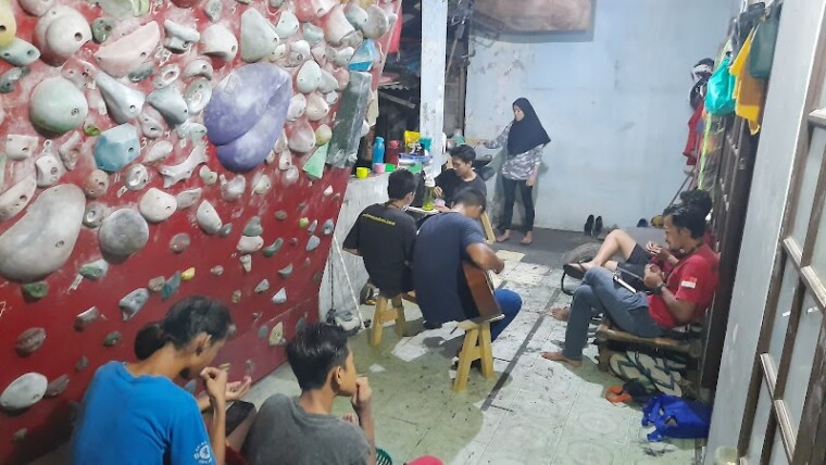 KOST BASE CAMP UNJ_CLIMBER (0) in Kec. Pulo Gadung, Kota Jakarta Timur