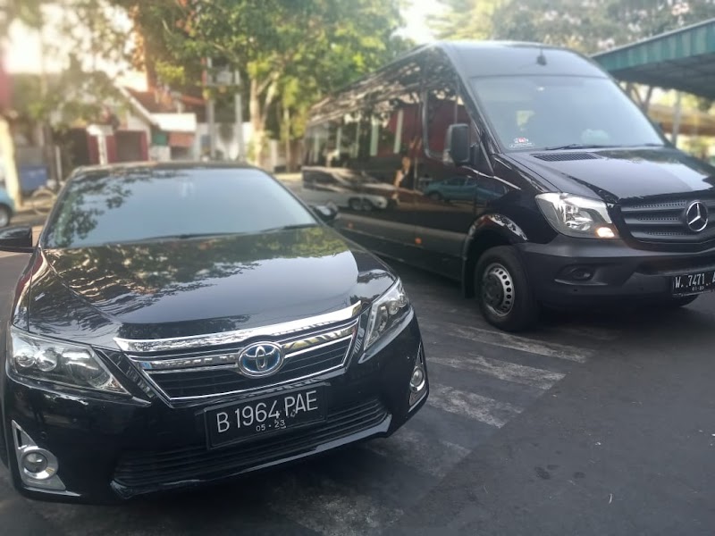 Rahayu Sewa Mobil Surabaya (0) in Kec. Gubeng, Kota Surabaya