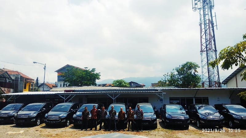 Rental Mobil Bandung - Es Salaam Trans (0) in Kec. Mandalajati, Kota Bandung