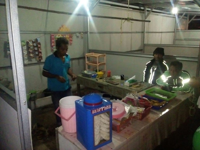 Warkop Slamet (0) in Kec. Makasar, Kota Jakarta Timur