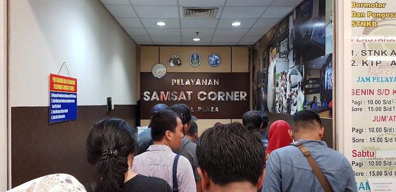 Samsat Corner Royal Plaza (0) in Semampir