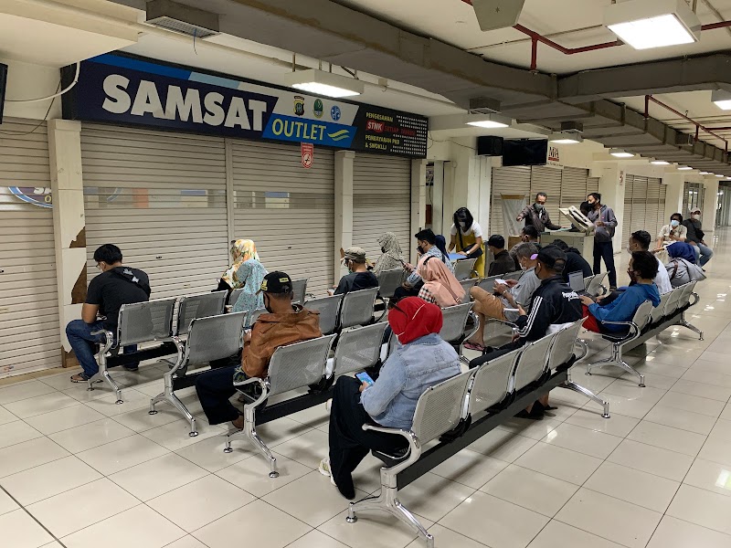 Samsat Outlet ITC Depok (0) in Pancoran Mas