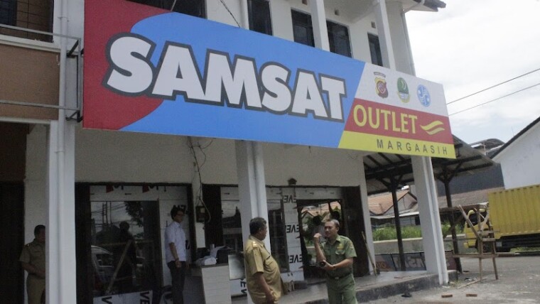 Samsat Outlet Taman Kopo Indah (0) in Gedebage