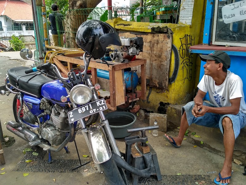 Tambal Ban Barokah (0) in Senen