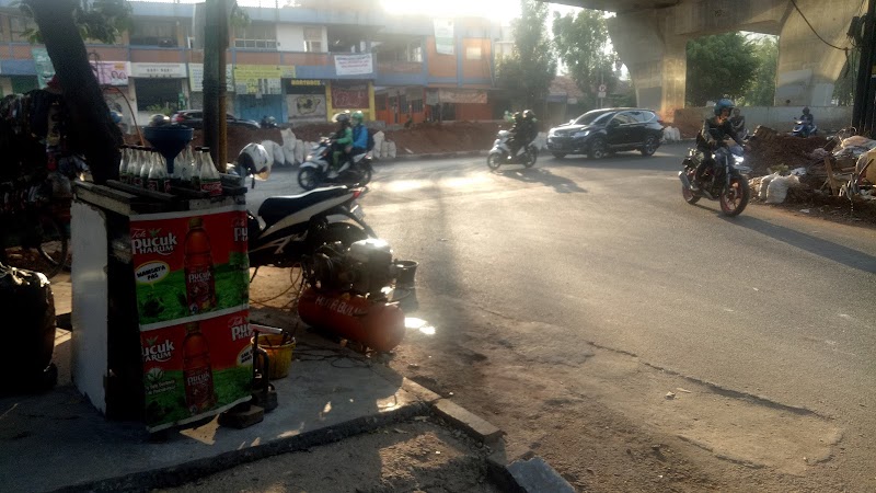 Tambal Ban Buka 24 Jam (0) in Pasar Minggu