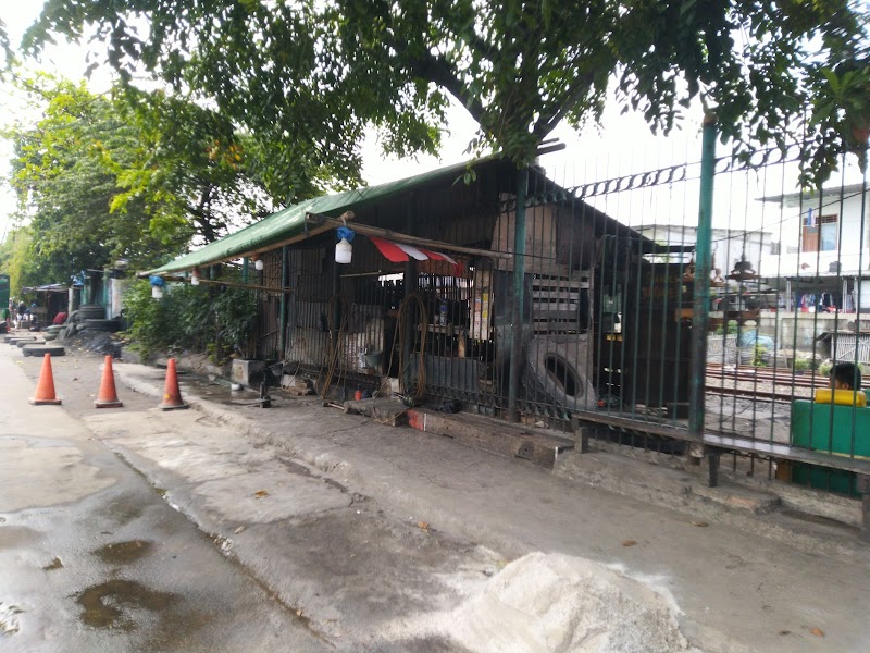 Tambal Ban Sholeh (0) in Tanjung Priok