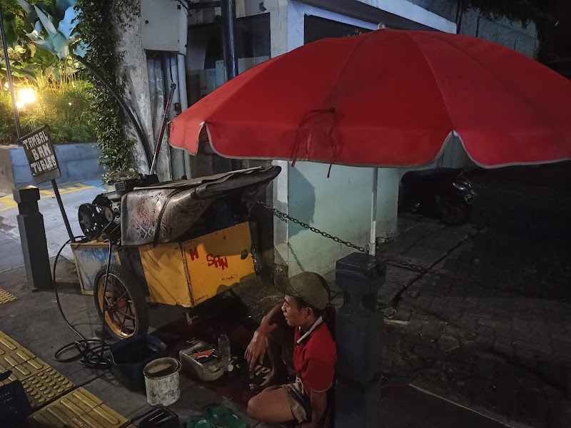 Tambal Ban Tubles (0) in Menteng