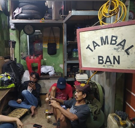 BENGKEL TAMBAL BAN MOTOR HUSEN (0) in Jatinegara