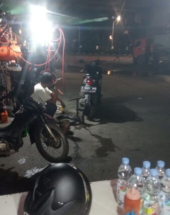 Tambal Ban Tengah Malam (0) in Kebayoran Baru