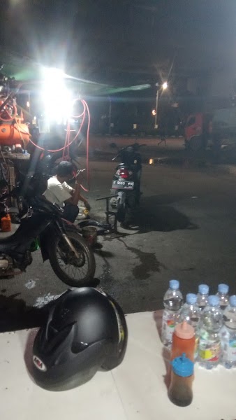 Tambal Ban Tengah Malam (0) in Kebayoran Baru